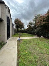 4212 N Thorne Ave in Fresno, CA - Foto de edificio - Building Photo