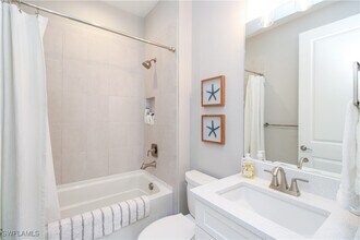 9423 Terresina Dr in Naples, FL - Building Photo - Building Photo