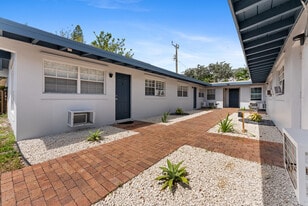 1141 NE 23rd Ter in Pompano Beach, FL - Building Photo