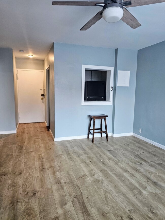 property at 1021 Arlington Blvd