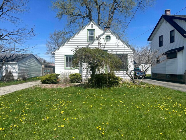 property at 112 Beechwood Dr
