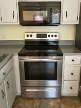 102 Acacia Dr in Kingsland, GA - Building Photo - Building Photo