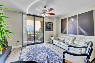 110 N Federal Hwy in Fort Lauderdale, FL - Building Photo - Building Photo