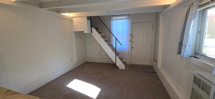 511 N 4th St, Unit 4 in Manhattan, KS - Building Photo - Building Photo