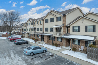 Jefferson West Condominiums in Naperville, IL - Building Photo - Primary Photo