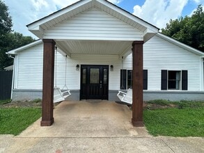 11459 Pulaski Pike in Toney, AL - Building Photo - Building Photo
