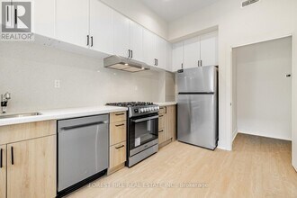 124 Kenwood Ave in Toronto, ON - Building Photo - Building Photo