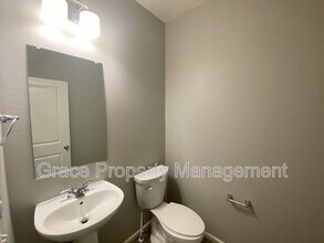 389 Rodden Dr in Erie, CO - Building Photo - Building Photo