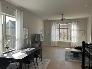 4420 Murphy Ln, Unit 1000 Dumont N-246 in Carrollton, TX - Building Photo - Building Photo