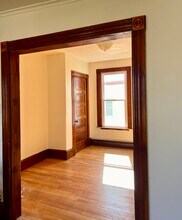 94 Graham St, Unit 301 in Biddeford, ME - Building Photo - Building Photo