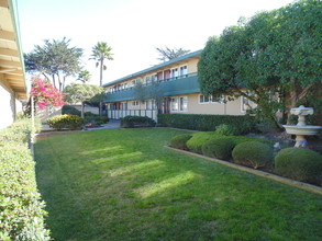 1132-1136 Phoenix Ave in Seaside, CA - Building Photo - Primary Photo