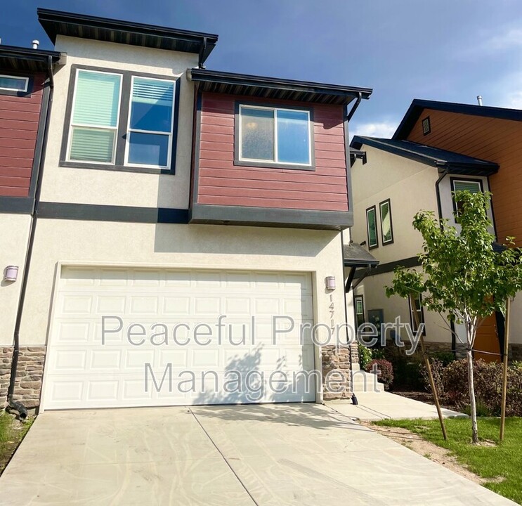 14717 Rising Star Way in Bluffdale, UT - Building Photo