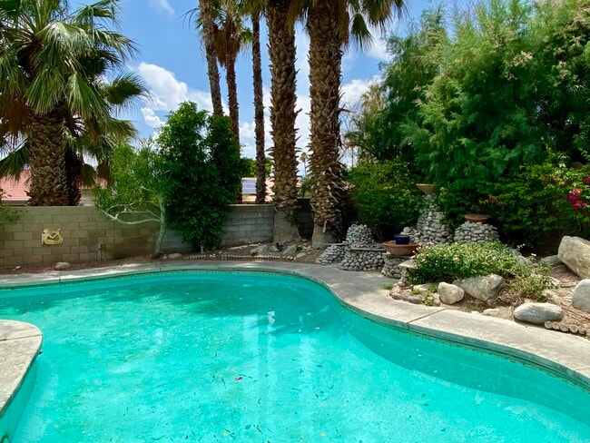 property at 28851 Avenida Diosa