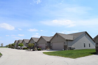 Camden Crossing in Sycamore, IL - Building Photo - Building Photo