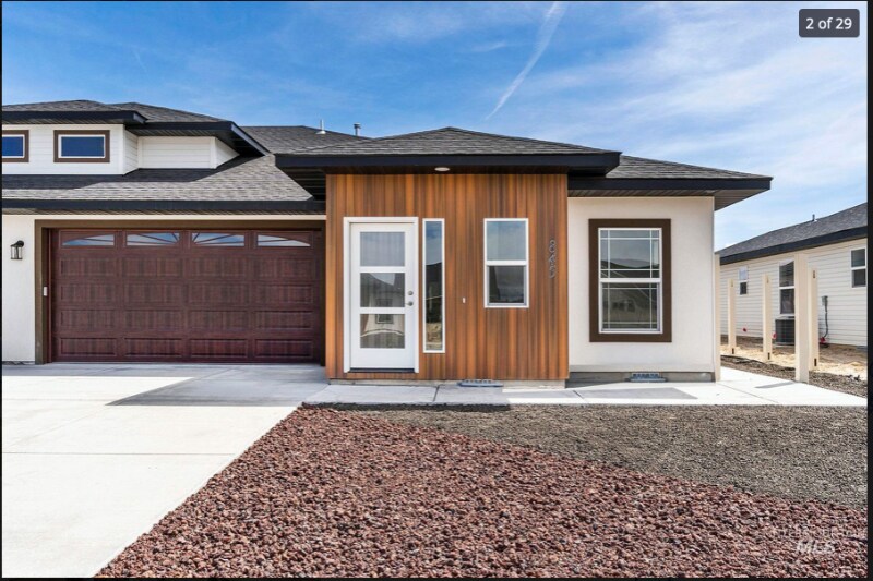 845 Shadowleaf Ave-Unit -845 Shadowleaf Ave #2 in Twin Falls, ID - Building Photo