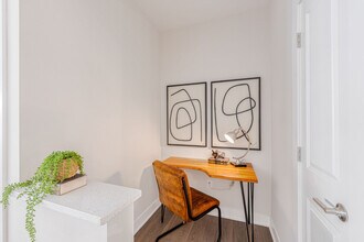 MI Place at First Radio in Roselle Park, NJ - Foto de edificio - Building Photo