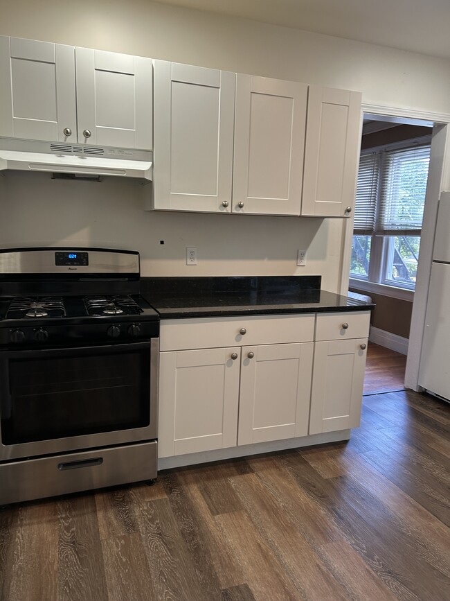 1084 Whitney Ave, Unit 1084 Whitney Ave Hamden c