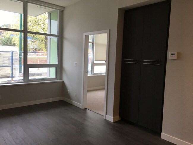 4963-4963 Cambie St in Vancouver, BC - Building Photo - Building Photo