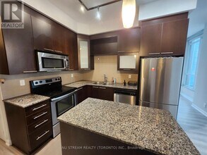 500-500 Sherbourne St in Toronto, ON - Building Photo - Building Photo