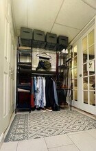 37 Grove St, Unit 1 in Boston, MA - Building Photo - Building Photo