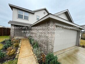 186 Kelly St in Angleton, TX - Building Photo - Building Photo