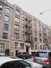 70-72 Pinehurst Ave in New York, NY - Building Photo - Building Photo