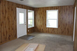 622 S Hancock St in Angleton, TX - Building Photo - Building Photo