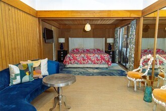 9340 SW 178th Terrace in Palmetto Bay, FL - Building Photo - Building Photo