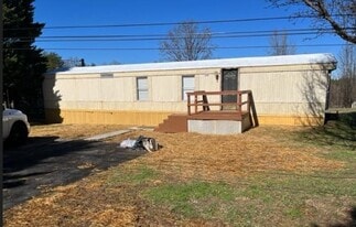 124 Zina Ln in Maryville, TN - Building Photo