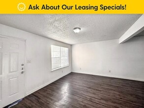 742 Old Martindale Rd in San Marcos, TX - Building Photo - Building Photo