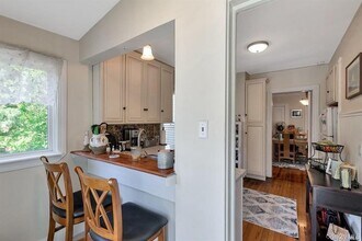 26 Burtis Ave in Oyster Bay, NY - Building Photo - Building Photo