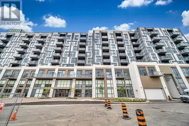 509 Dundas St W in Oakville, ON - Building Photo - Building Photo