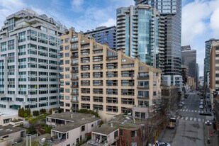 Market Place North in Seattle, WA - Building Photo