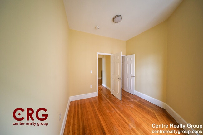 22 Grand View Ave, Unit 1 in Somerville, MA - Building Photo - Building Photo
