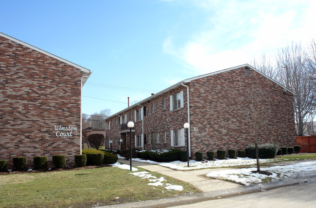 WINSTON COURT in Oakmont, PA - Building Photo - Building Photo