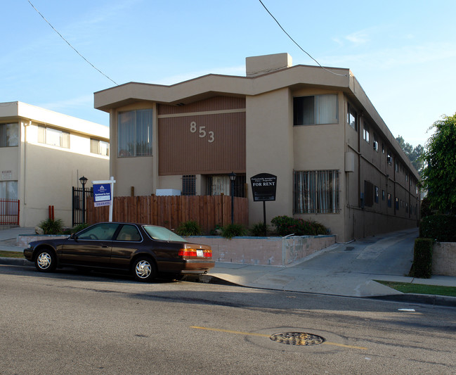 853 W Beach Ave in Inglewood, CA - Foto de edificio - Building Photo