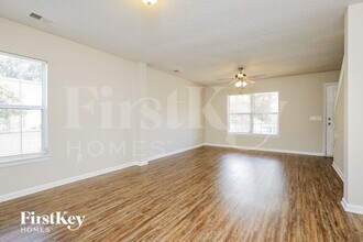 1000 Golden Aspen Dr in Moncks Corner, SC - Building Photo - Building Photo