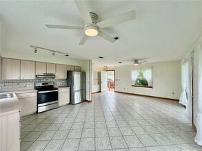 709 S Lake Starr Blvd in Lake Wales, FL - Building Photo - Building Photo