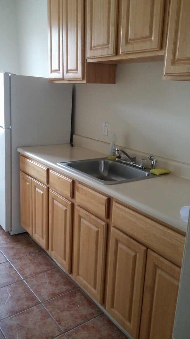 887 Asylum Ave Apartments and Nearby Hartford Apartments For Rent