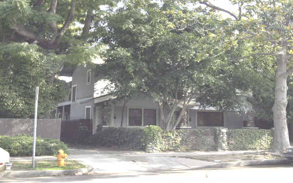 Franciscan in Long Beach, CA - Foto de edificio - Building Photo