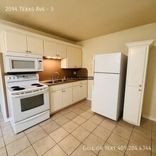 2094 Texas Ave in Bridge City, TX - Building Photo - Building Photo