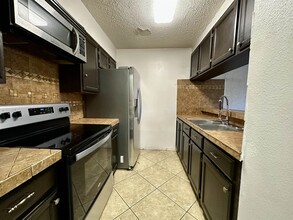 8915 McPherson Rd in Laredo, TX - Building Photo - Building Photo