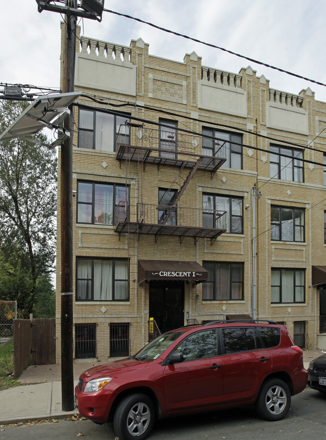 Crescent I in Jersey City, NJ - Foto de edificio - Building Photo