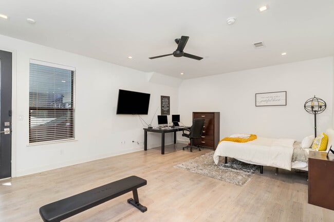 2000 Park Ave in Dallas, TX - Building Photo - Building Photo