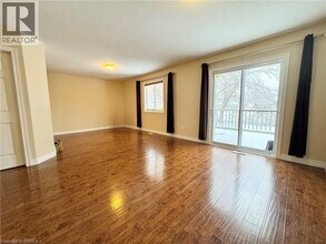 152 Wellington St in Brantford, ON - Building Photo - Building Photo