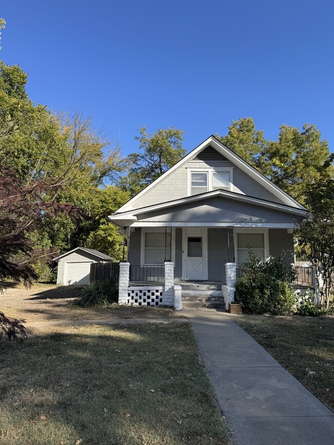 property at 2910 SE 10th Ave