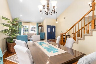 2286 Willow Ave in Upland, CA - Foto de edificio - Building Photo