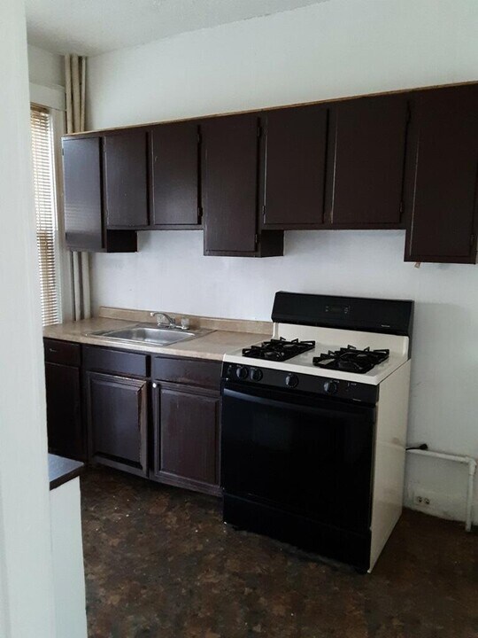 4722 Amberley Ave Photo