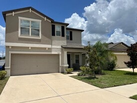 14621 Dunrobin Dr in Wimauma, FL - Building Photo