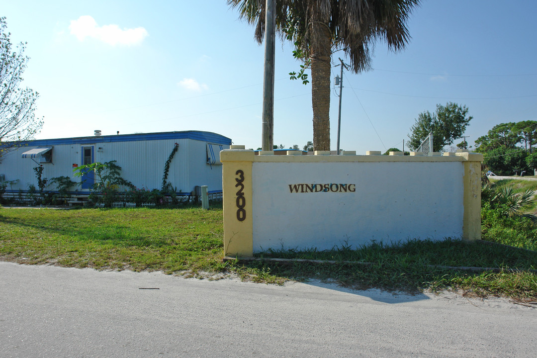 Windsong Mobile Village in Fort Pierce, FL - Building Photo